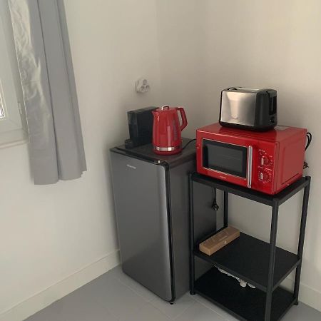 Studio Perfect For 2 Adults And 1 Kid, And Up To 2 Kids - Jourdain 20E, 25Mn To Louvre Via Line M11 París Exterior foto